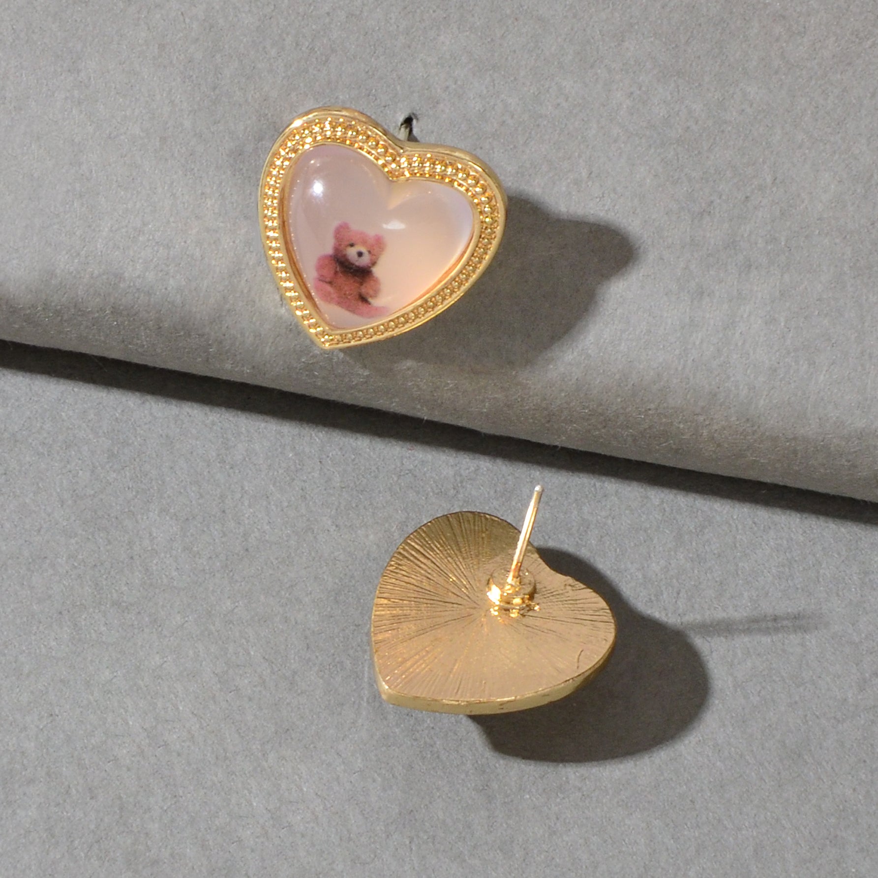 Lovely Bear Pattern Resin Heart Stud Pierced Earrings Dainty Gift for Woman Girl